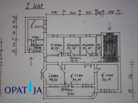 Opatija-gospodska etaža vile na atraktivnoj lokaciji 180 m2