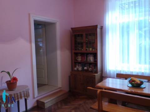Opatija-gospodska etaža vile na atraktivnoj lokaciji 180 m2