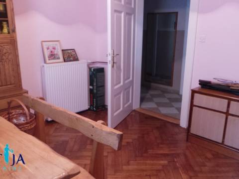 Opatija-gospodska etaža vile na atraktivnoj lokaciji 180 m2