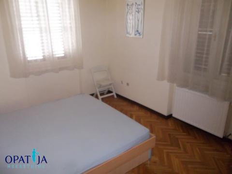 Opatija centar grada i događanja- stan 112 m2