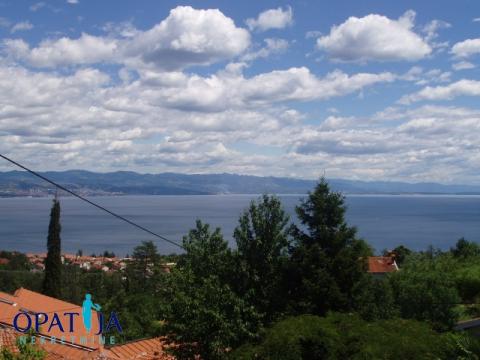 LOVRAN KAMENA KUĆA 
