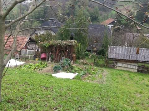 Zagreb: stambeno - poslovna zgrada