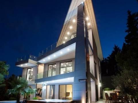 EKSKLUZIVNO!!!OPATIJA - CENTAR , PREKRASNA NOVA VILLA , 150 M OD MORA !!!