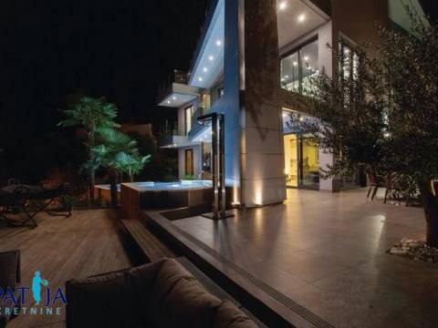 EKSKLUZIVNO!!!OPATIJA - CENTAR , PREKRASNA NOVA VILLA , 150 M OD MORA !!!