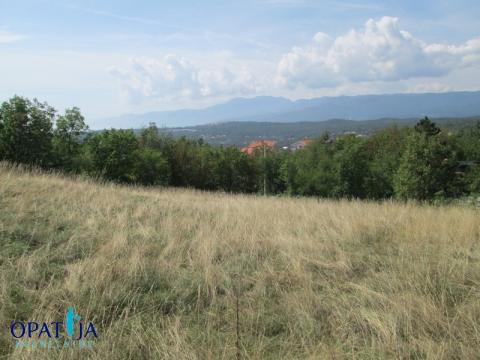 Viškovo-Marčelji prekrasan teren s pogledom na more