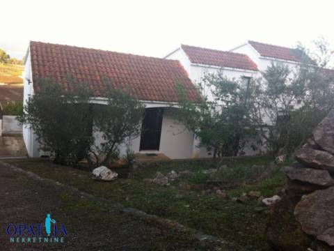 Korčula, Lumbarda kuća sa četiri apartmana