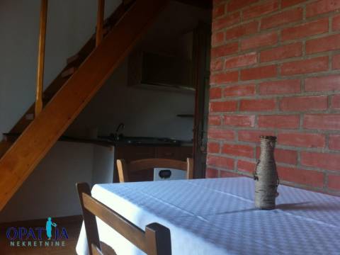 Korčula, Lumbarda kuća sa četiri apartmana