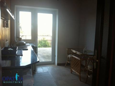Korčula, Lumbarda kuća sa četiri apartmana