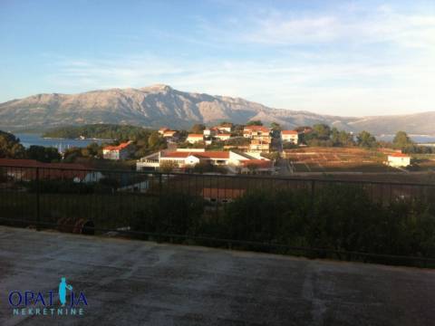 Korčula, Lumbarda kuća sa četiri apartmana