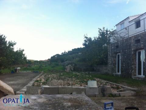 Korčula, Lumbarda kuća sa četiri apartmana