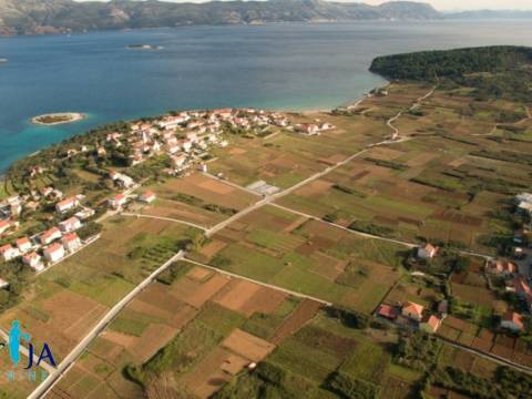 Korčula, Lumbarda kuća sa četiri apartmana