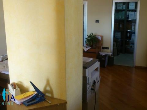 Centar - uredski prostor 107 m2