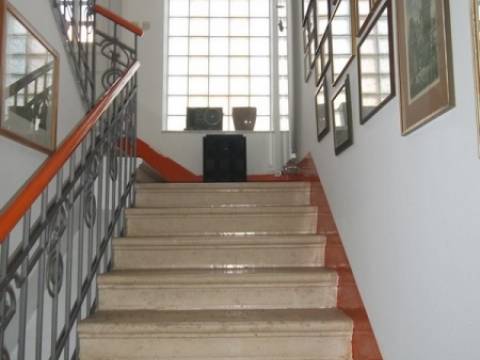 MATULJI, EKSKLUZIVNA VILA SA OKUĆNICOM