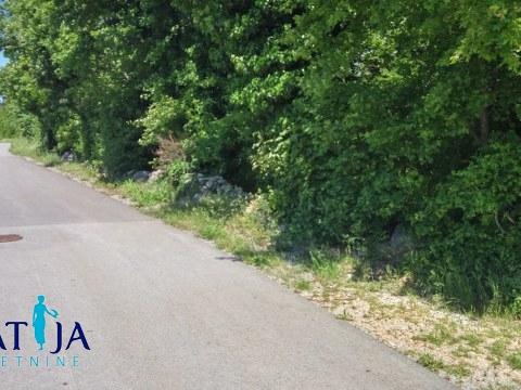 Čavle - građevinsko zemljište kod Metroa - IZVRSNA LOKACIJA