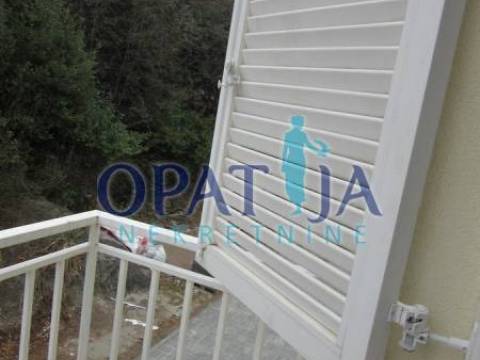 Opatija, kuća sa 4 stana