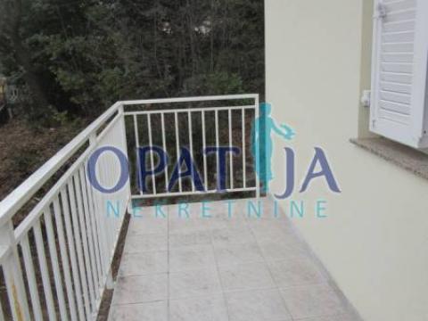Opatija, kuća sa 4 stana