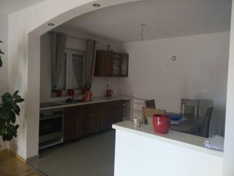 Novi vinodolski kuća sa 4 stana 3 etaže 430m2