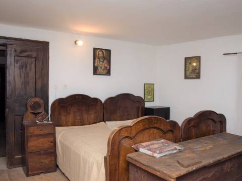 Tinjan, kamena kuća, stara villa