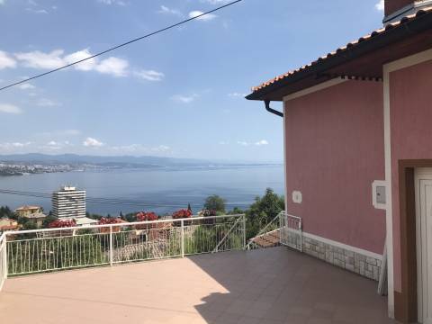 Opatija - obiteljska kuća