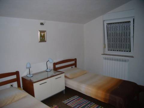 Obiteljska villa s bazenom