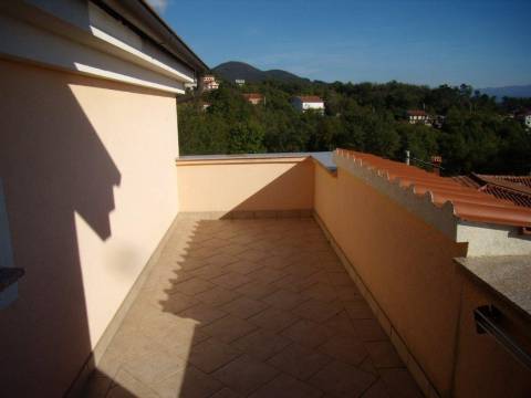 Obiteljska villa s bazenom