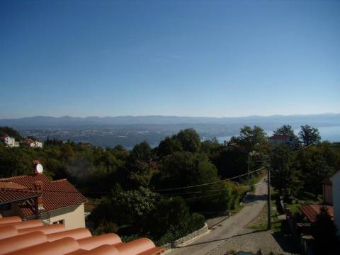 Obiteljska villa s bazenom