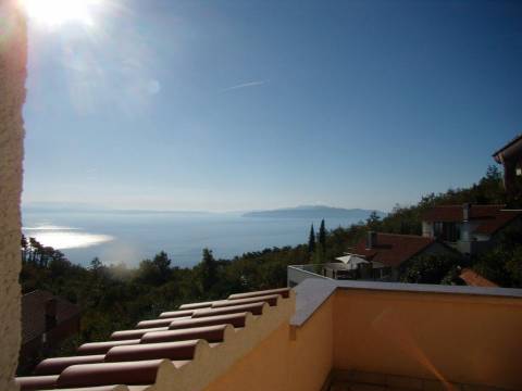Obiteljska villa s bazenom