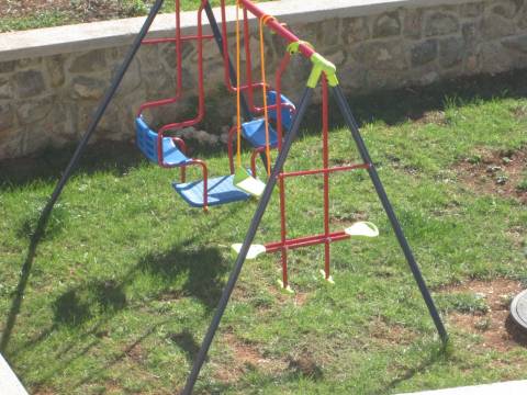 Mošćenička Draga, okolica, nova kuća s bazenom i mini golf igralištem