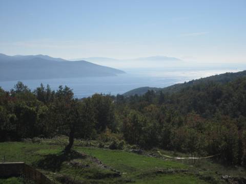 Mošćenička Draga, okolica, nova kuća s bazenom i mini golf igralištem