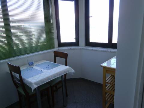 Opatija, 1. red do mora, adaptirani stan 2S+DB, parking u okućnici vile