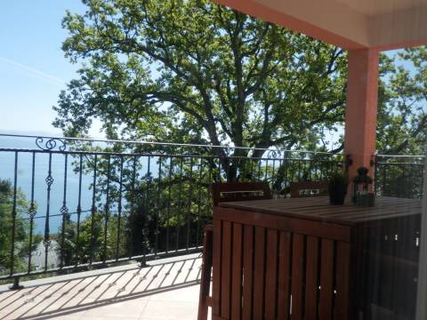 Opatija prekrasan prostrani stan 