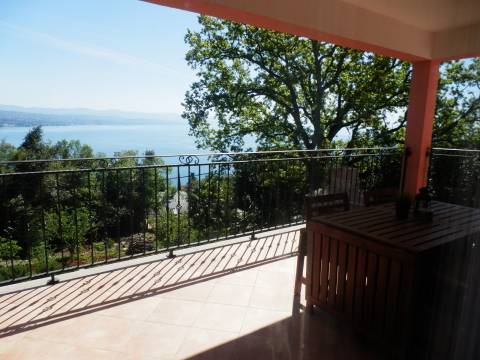 Opatija prekrasan prostrani stan 