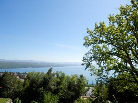Opatija prekrasan prostrani stan 