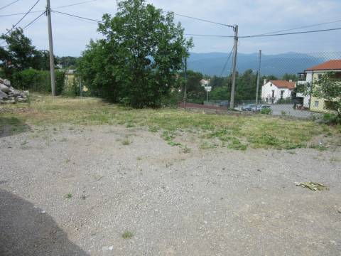 Rijeka okolica -Kastav teren za zgradu sa cca 20 stanova +pp