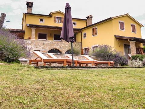 Case Grdoselo, Pazin - Okolica, 400m2