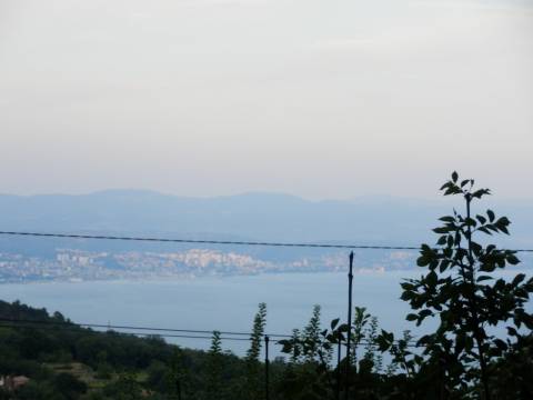 Poljane građevinsko zemljište 