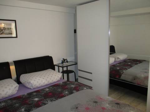 Lijep apartman od 30 m2 s terasom i parkingom
