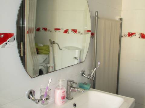 Lijep apartman od 30 m2 s terasom i parkingom