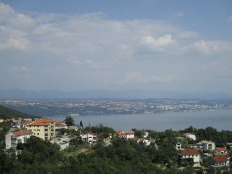Ika, lijep stan s predivnim pogledom na more