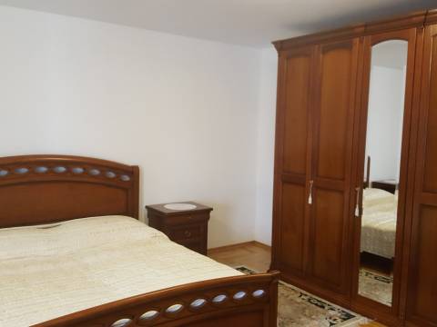 Prekrasna kuća 250m2 Grižane