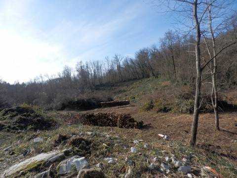 VEPRINAC ATRAKTIVNO ZEMLJIŠTE U T2 ZONI CIJENA NIJE FIKSNA!