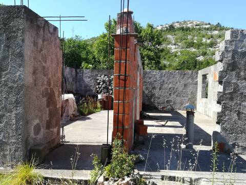 Sveti Juraj - započeta gradnja