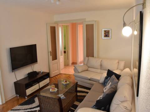 Rijeka-centar: stan 74 m2, 2S+DB 