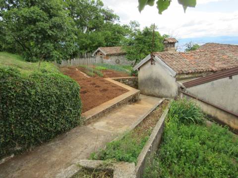 Antiques and stone houses Liganj, Lovran, 104m2