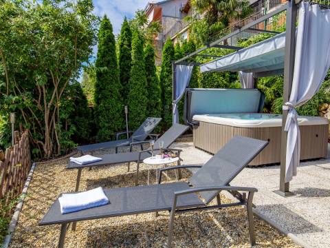 Flats Opatija - Centar, Opatija, 222m2