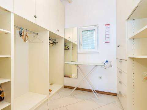 Flats Opatija - Centar, Opatija, 222m2