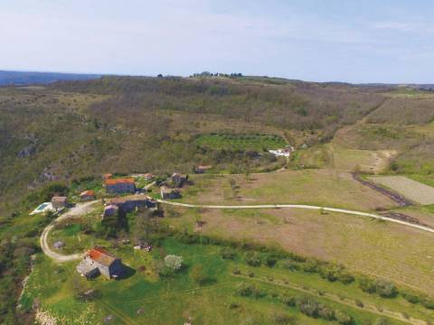 Lands Grožnjan, 114.440m2