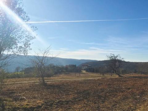 Lands Grožnjan, 114.440m2