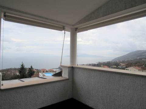Flats Ičići, Opatija - Okolica, 130m2