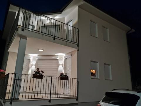 Matulji - kuća s okućnicom, novogradnja, ne propustite